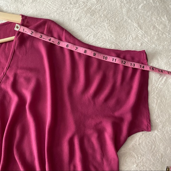 Leith Magenta Knotted Front Top - Picture 5 of 10